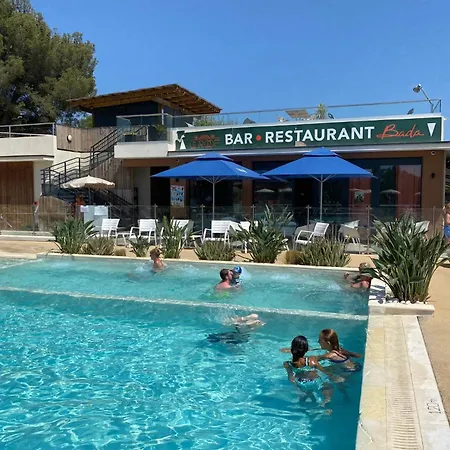 Segur 9 Кемпинг